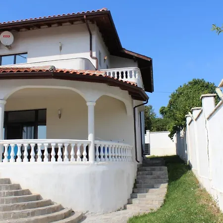 Kalimantsi Вилла *